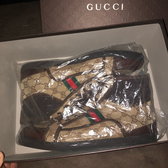 Gucci Shoes - Picture 2 of 6